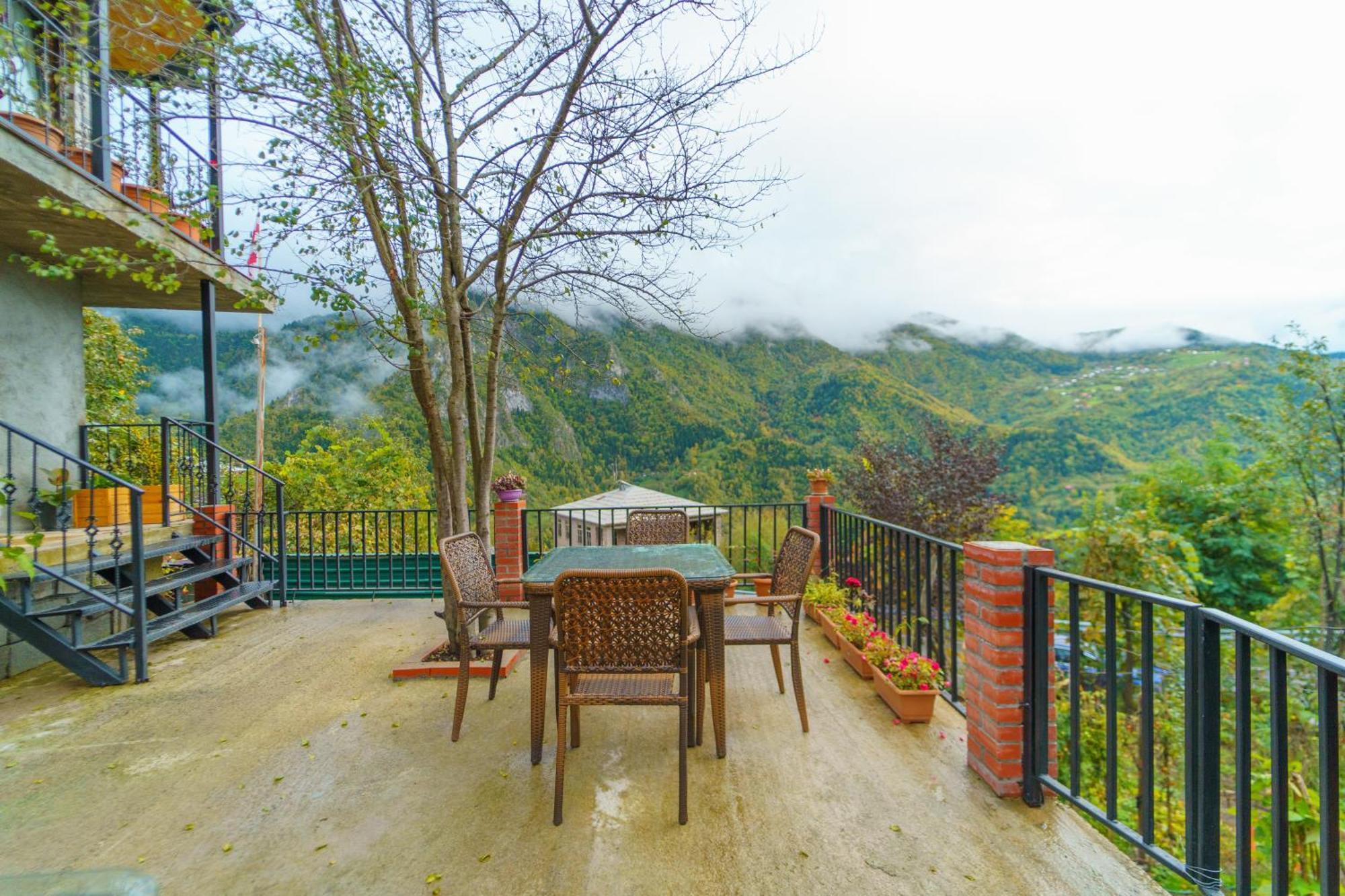 Guest House Sunrise Khulo Экстерьер фото
